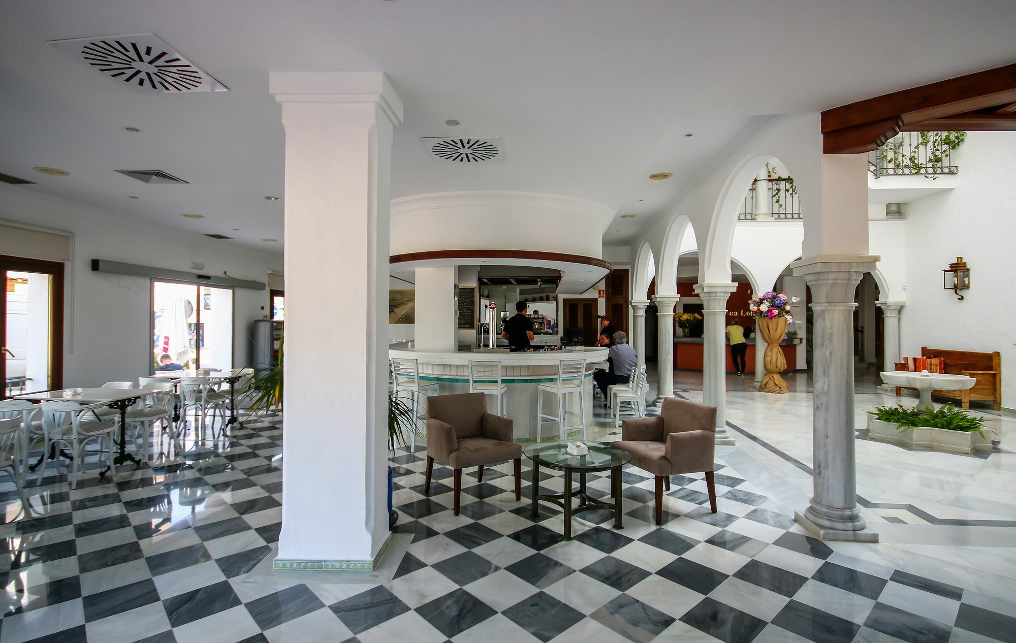 Hostal Dona Lola Marina 자하라드로아튠스 외부 사진
